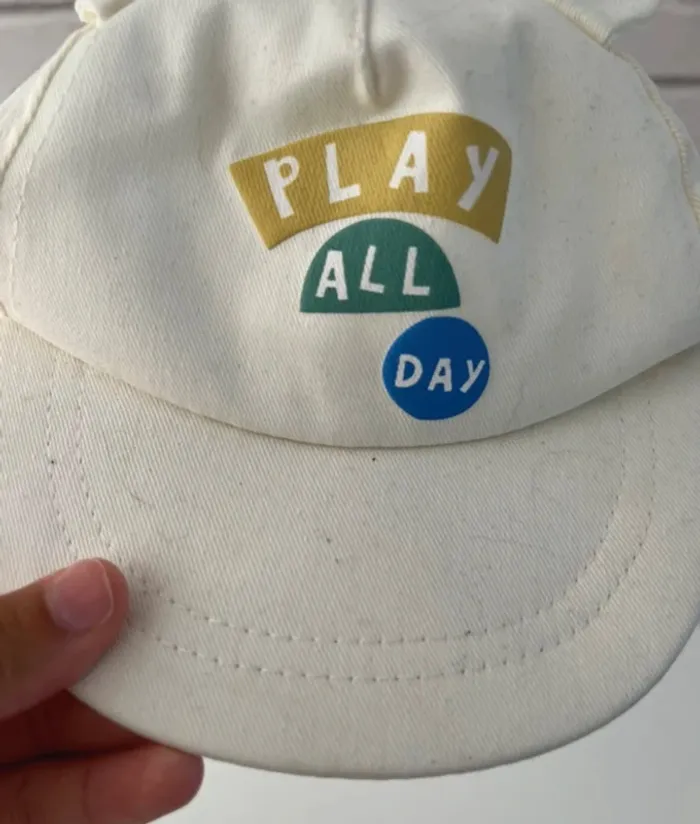 Casquette Primark 12-24 mois – Très bon état - photo numéro 2