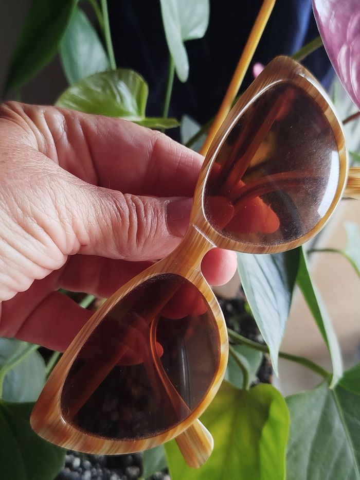 Lunette de soleil MORGAN et boîtier - photo numéro 2
