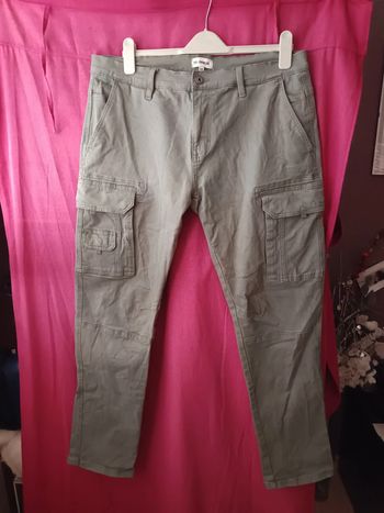 Pantalon kaki taille 44