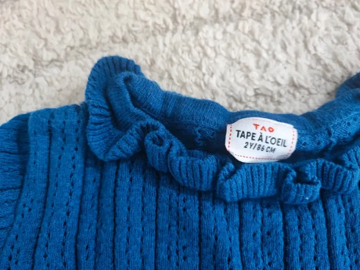 Pull fin tape à l'oeil 2 ans - photo numéro 2