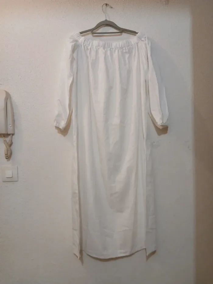 Tunique blanche épaules dénudée " shein" taille xs