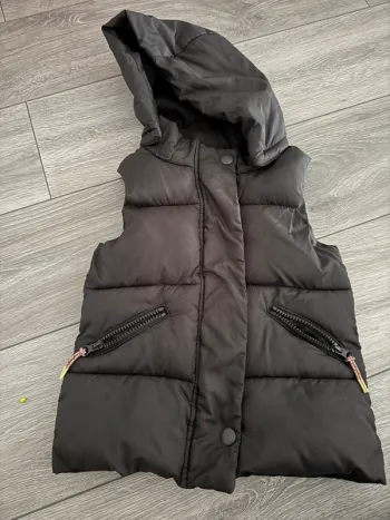 Veste sans manches noire