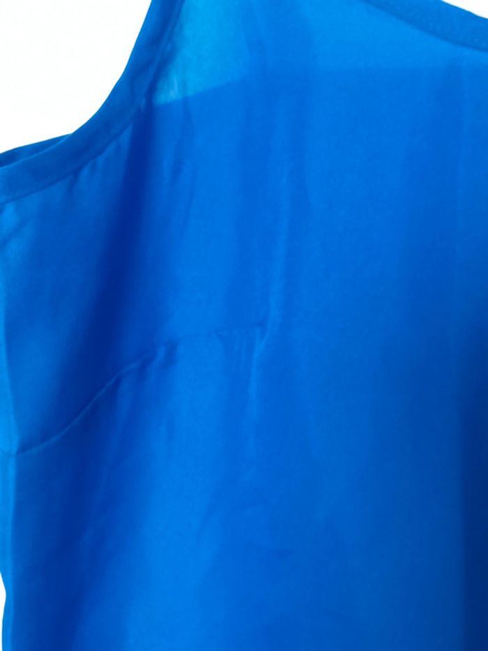 Haut fluide à bretelles - photo numéro 2