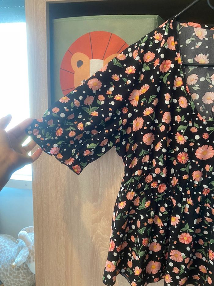 Haut à fleurs - photo numéro 2