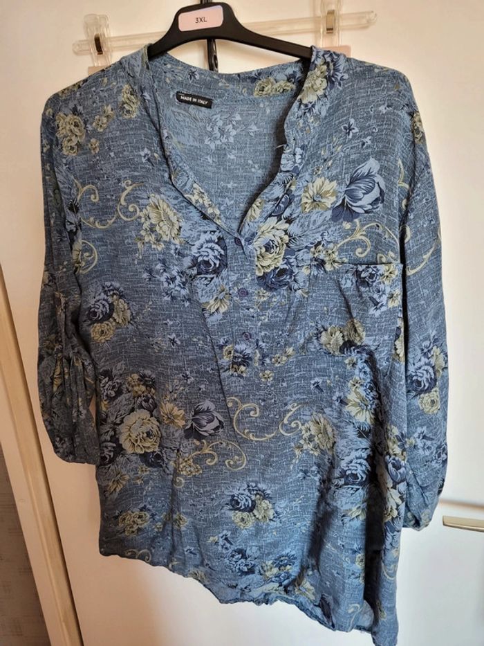 Tunique bleue à fleurs L