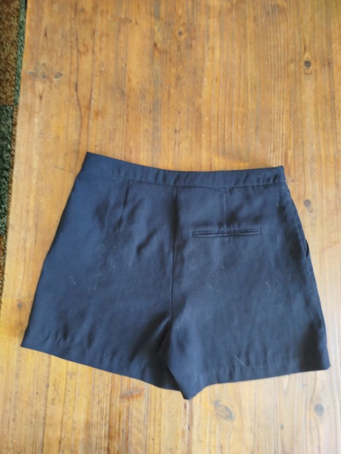 Short élégant femme T 38 - photo numéro 2