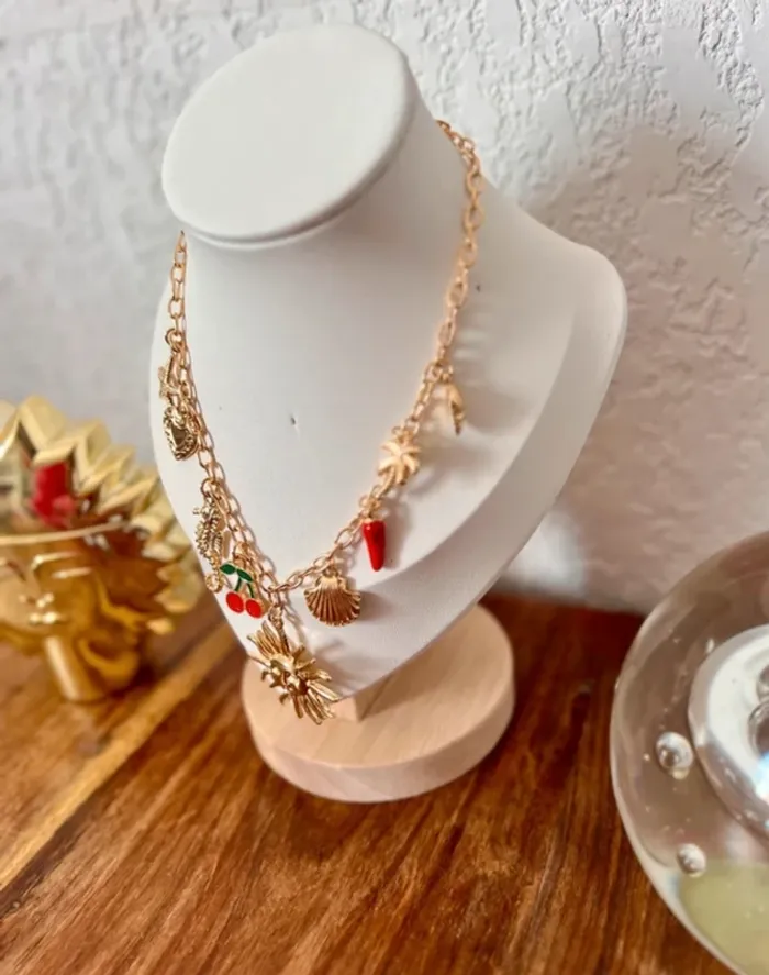 Collier à breloques soleil
