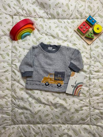 sweat bleu et blanc 6 mois