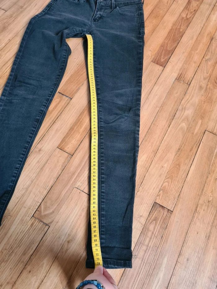 Jean's Levi's noir super Skinny w.26 - photo numéro 12