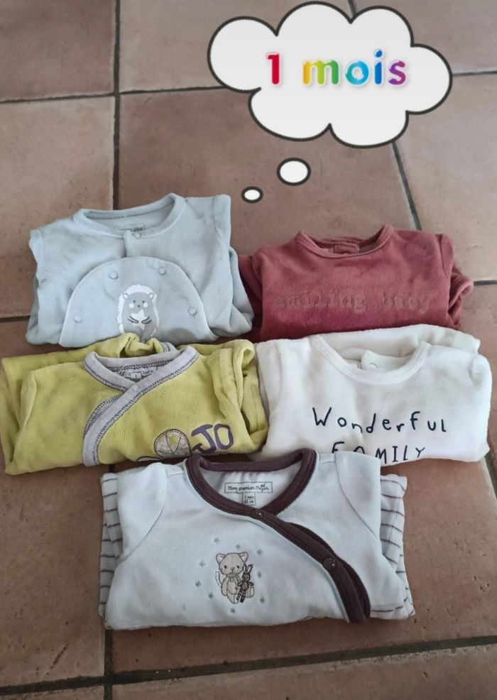 Lot pyjamas 1 mois