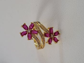 Bague ouverte acier inoxydable doré avec fleurs zircon rose