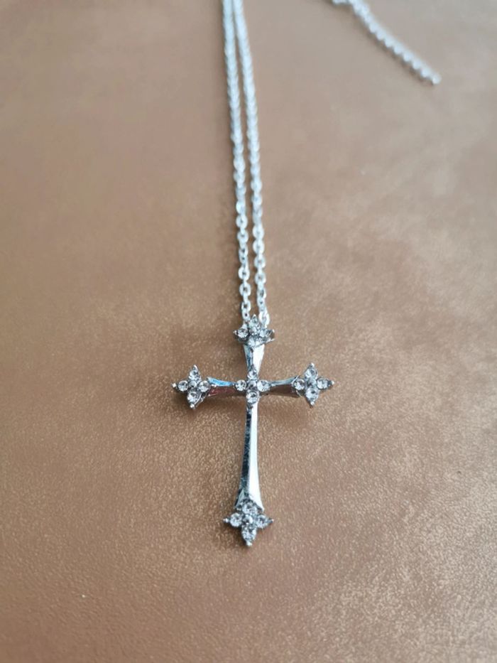 Collier et pendentif spirituel croix chrétienne