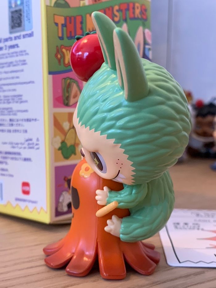 🌭 Pop Mart Labubu – Wacky Mart Series : Grilled Sausage (avec boîte + carte) - photo numéro 2