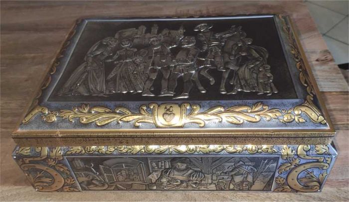 Boite métal E.Otto Schmidt Nurnberg