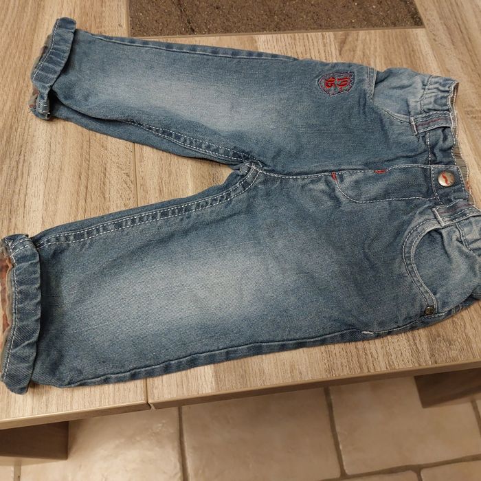 Lot 2 jeans enfant 12 mois