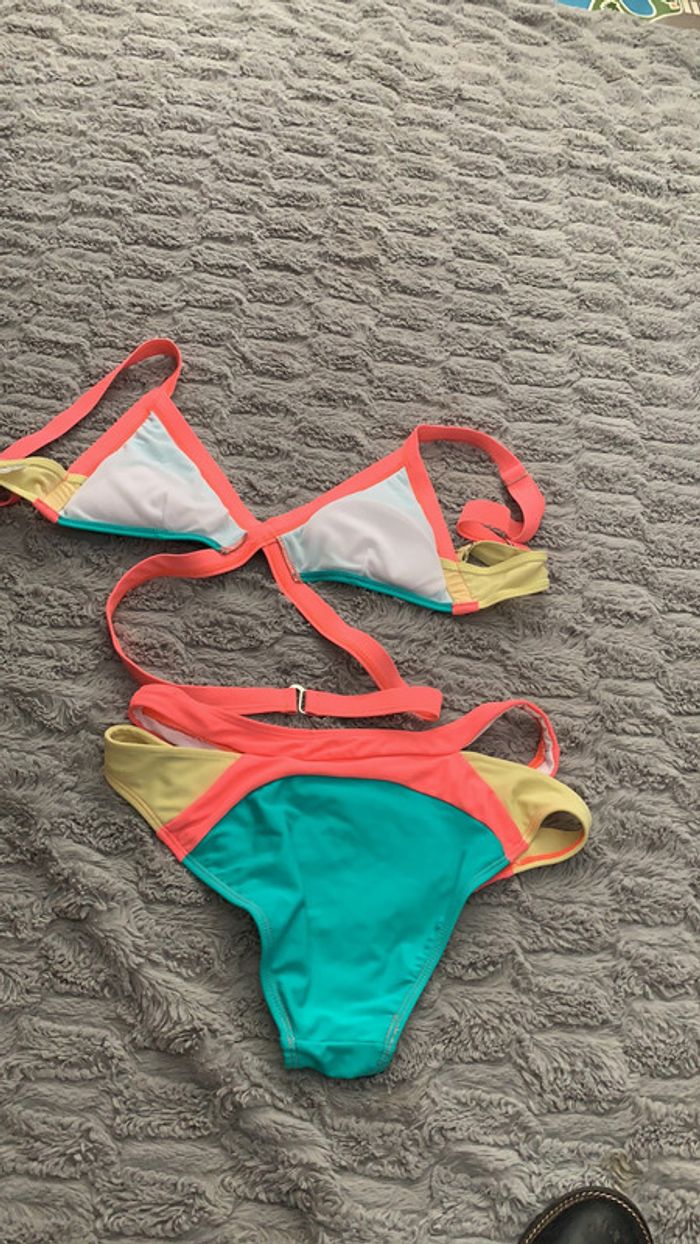 Maillot de bain taille M - photo numéro 2