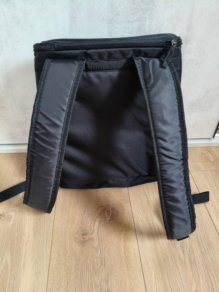 Sac à dos type glacière noir neuf 30x34 cm - photo numéro 3