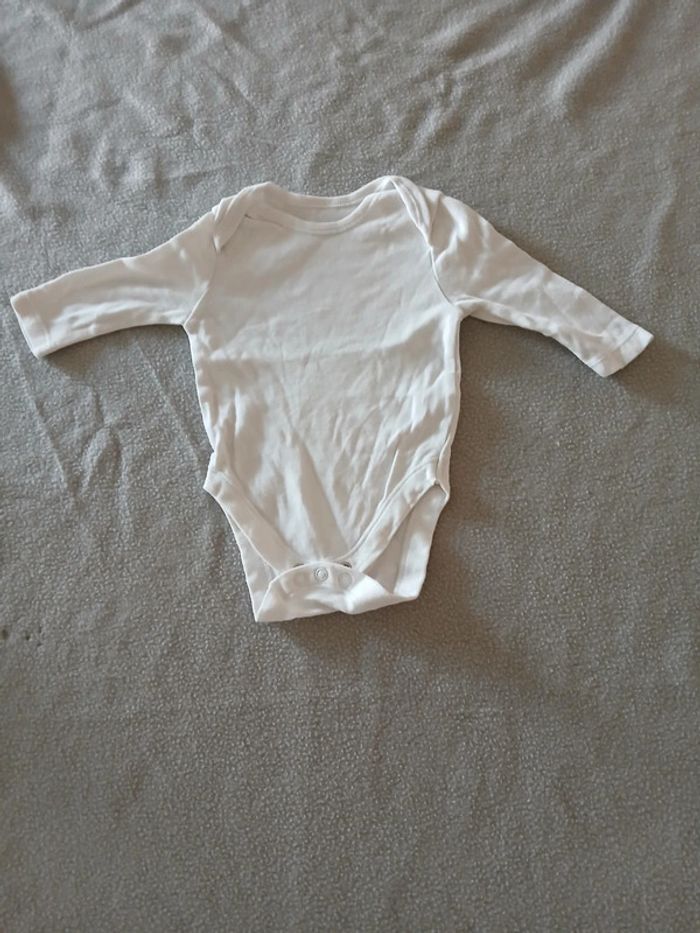 Lots bodies naissance - photo numéro 2