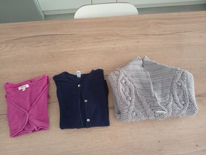 Lot 3 gilets 8 ans - photo numéro 2