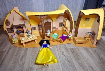 Magnifique Chaumière de Blanche-Neige et les 7 Nains Grande Maison de Jeu Enchantée