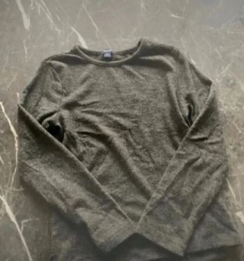 Pull kiabi 8 ans en très bon état