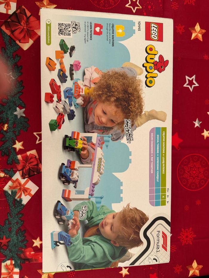 LEGO 10445 – F1 Team Race Cars & Drivers – 70 pièces – Neuf scellé - photo numéro 2