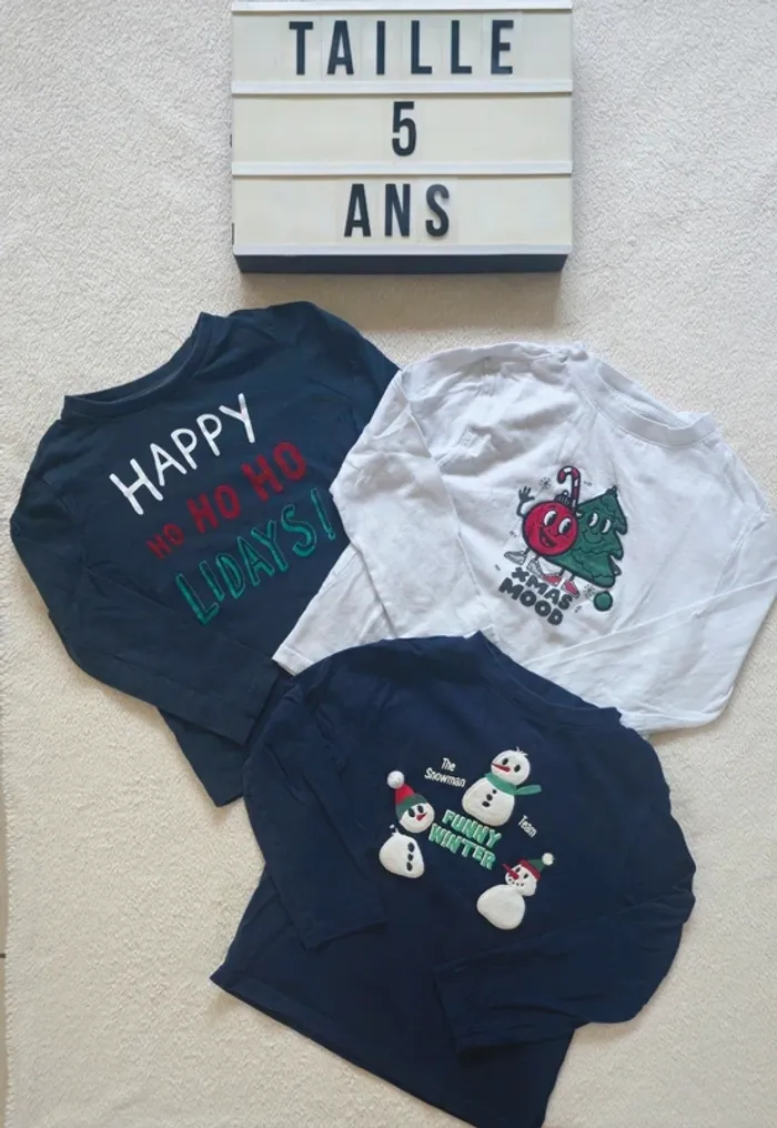 Lot de vêtements de Noël taille 5ans 🎄 - photo numéro 3
