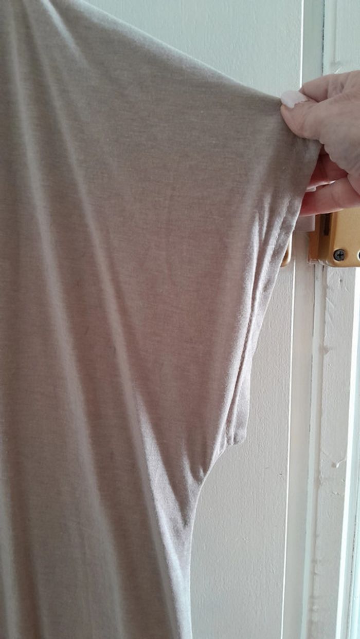 T-shirt femme, couleur beige, col en V, taille 5XL - photo numéro 3