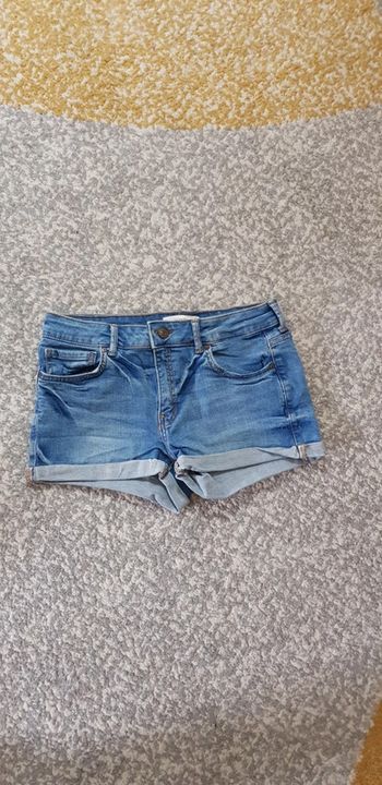 Short en jean Mango taille 38