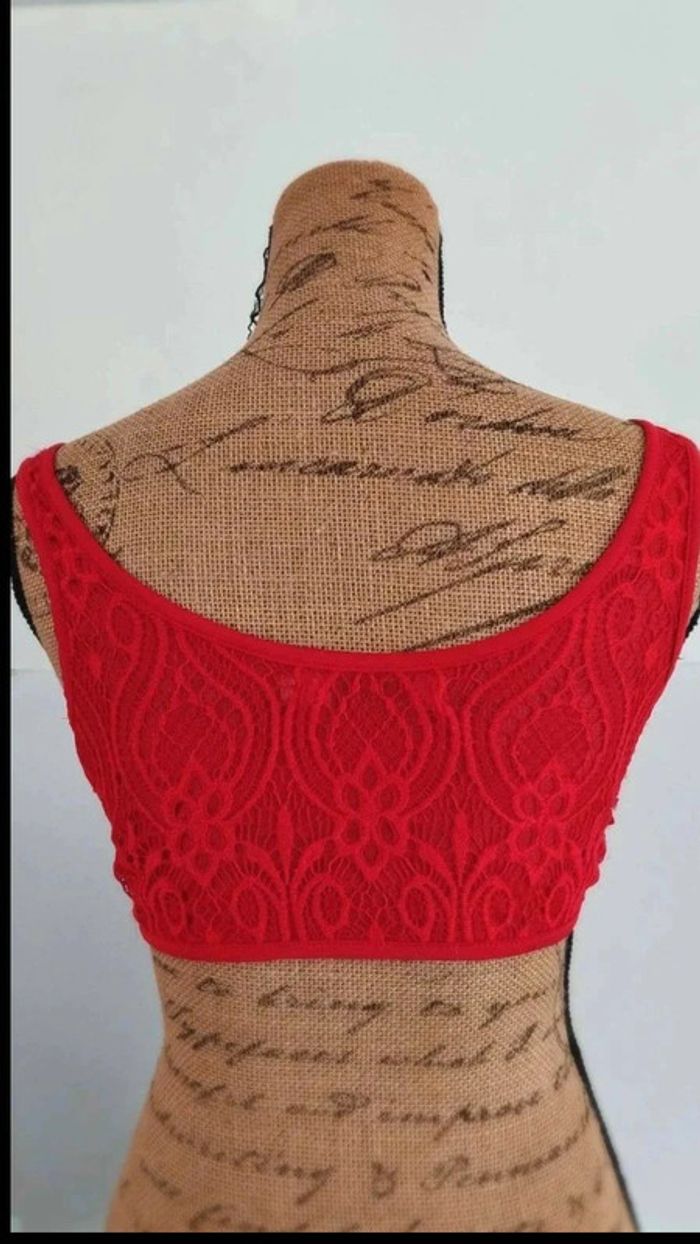 Petit  haut  rouge  femme  taille s/m - photo numéro 4