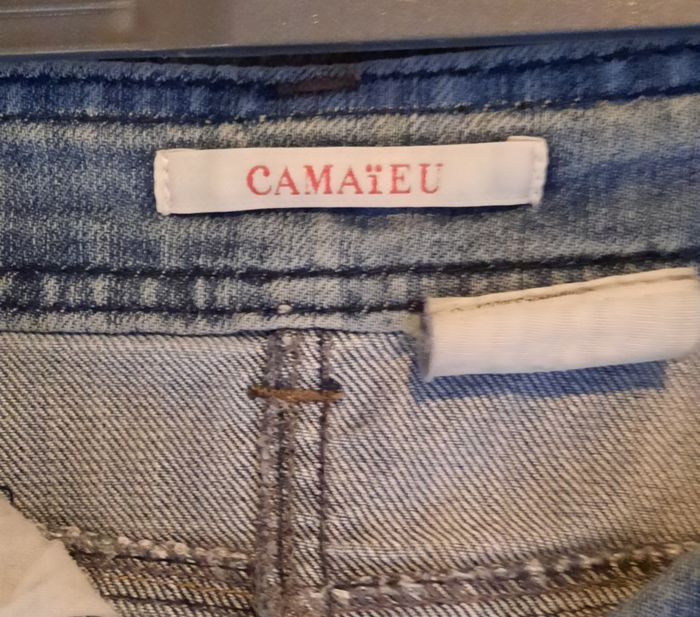 JUPE EN JEAN T. 40/42 - photo numéro 3