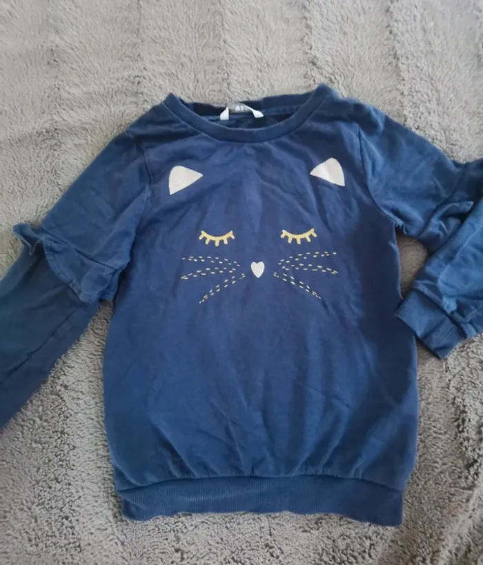 2 polaires et 1 sweat 5 ans - photo numéro 5
