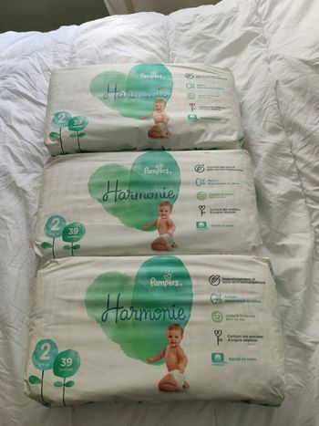 Couches Pampers Harmonie