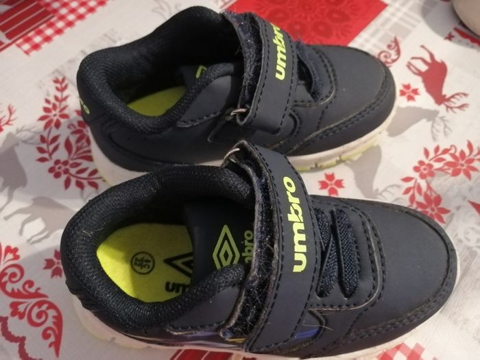 Vend basket taille 23 - photo numéro 2