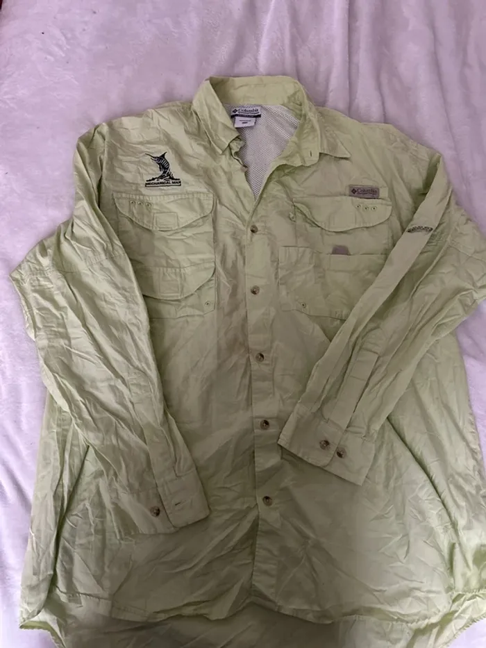 Chemise à manches longues verte en bon état taille XL - photo numéro 2