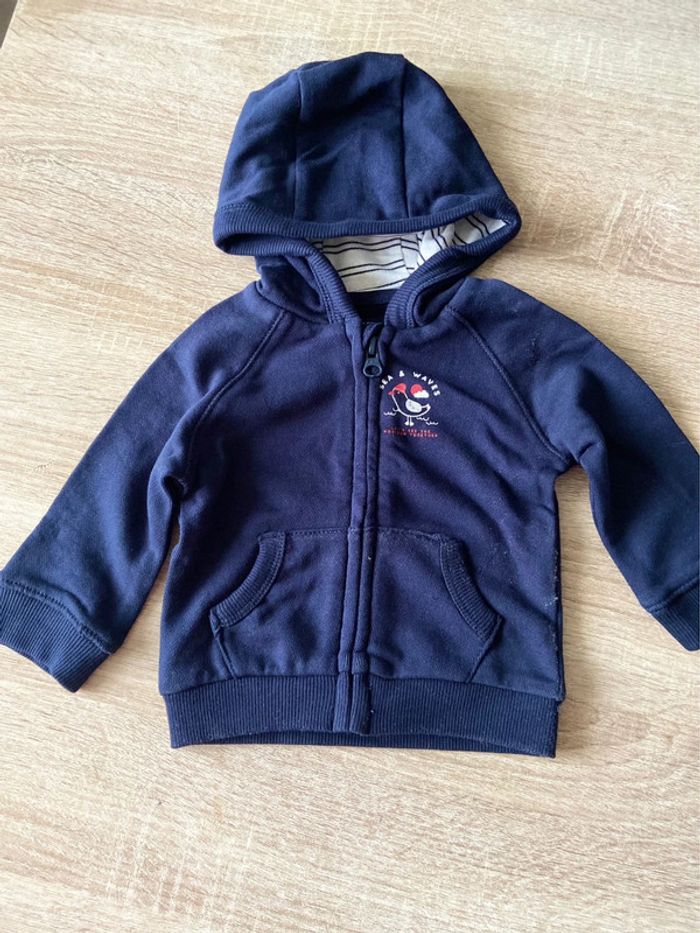 Veste à capuche