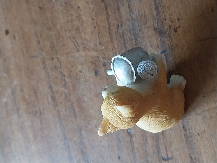 Figurine décorative chat jardinier – arrosoir argenté - photo numéro 5