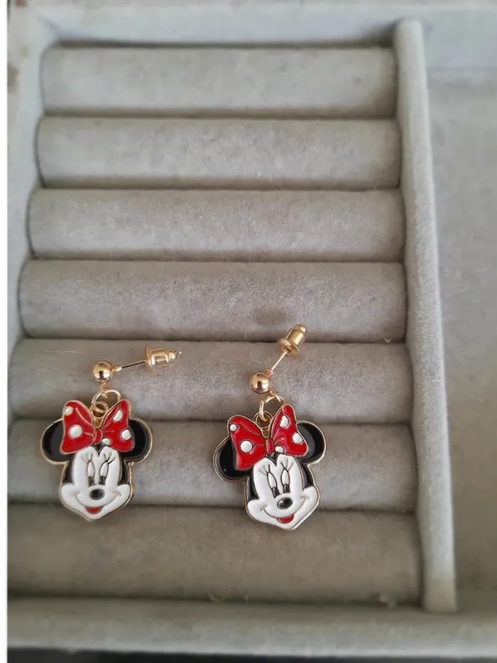 boucle d'oreille