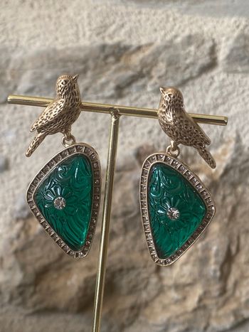 Boucles d’oreilles oiseau doré & Pierre verte élégante bohème chic 