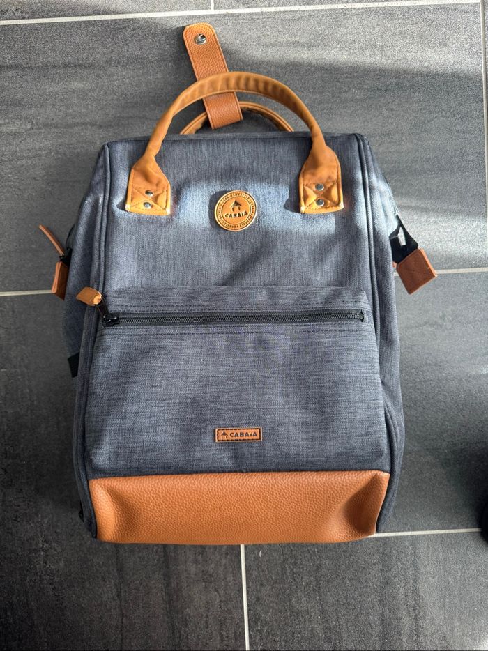 Sac cabaïa gris foncé et marron