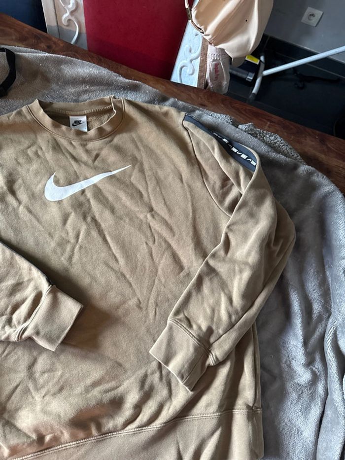 Pull Nike - photo numéro 3
