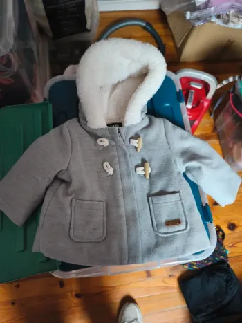 Petit manteau bébé bien chaud