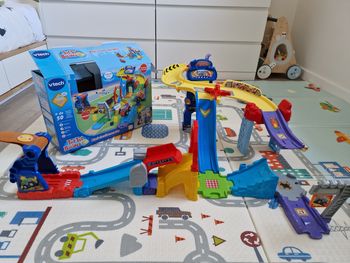 Circuit maxi cascades Tut tut bolide