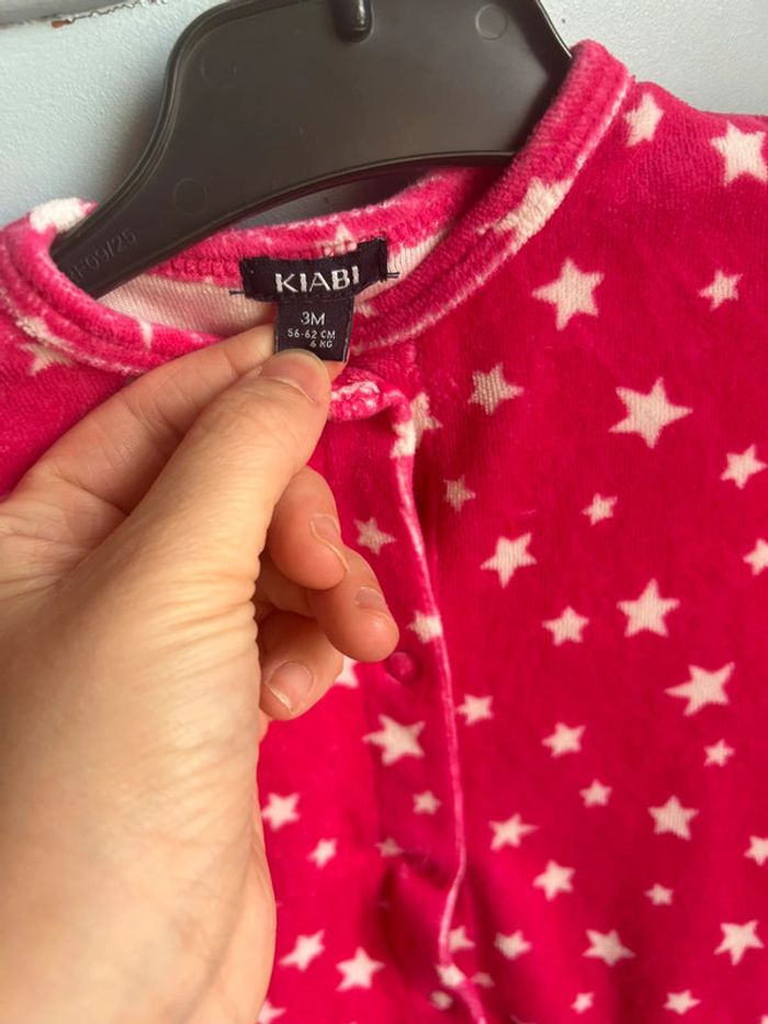 Pyjama hiver ,fuschia,étoile blanche ,3 mois - photo numéro 2