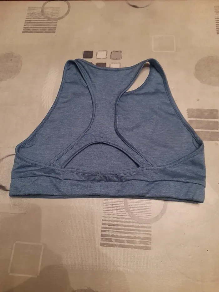 Brassière de sport - photo numéro 2