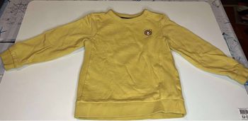 Pull jaune 