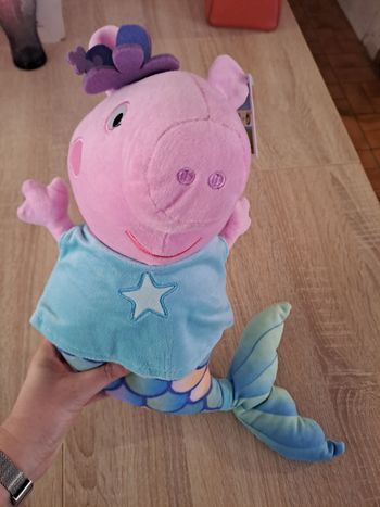 Peluche sirène peppa pig neuf