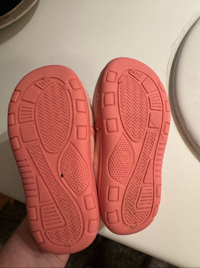 Chaussons 23 - photo numéro 5