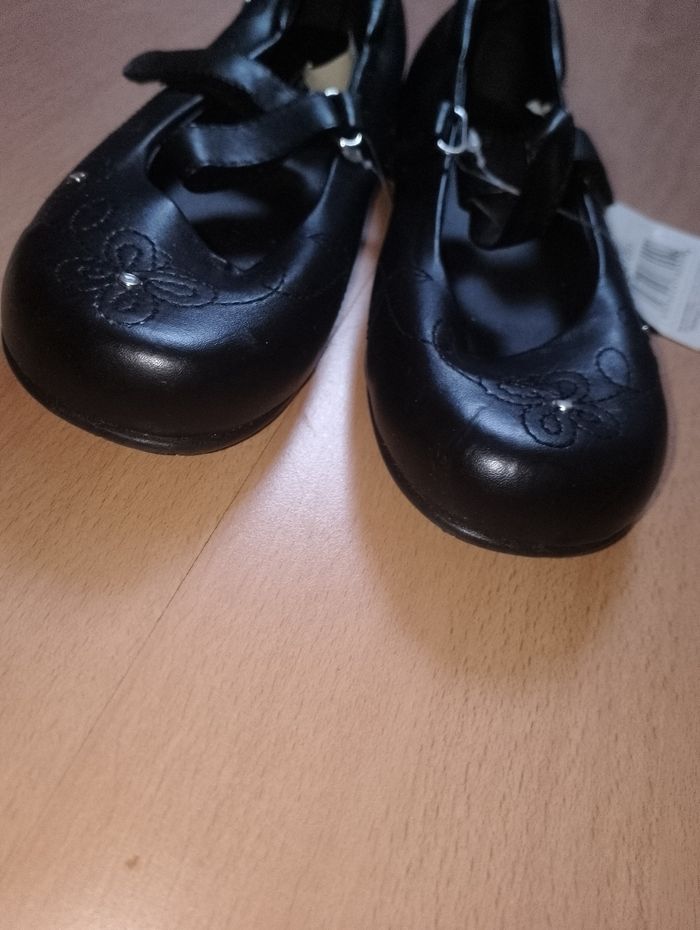 Chaussures soulier 34 noir neuve - photo numéro 4