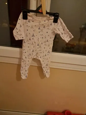 Pyjama fin ( 3mois )